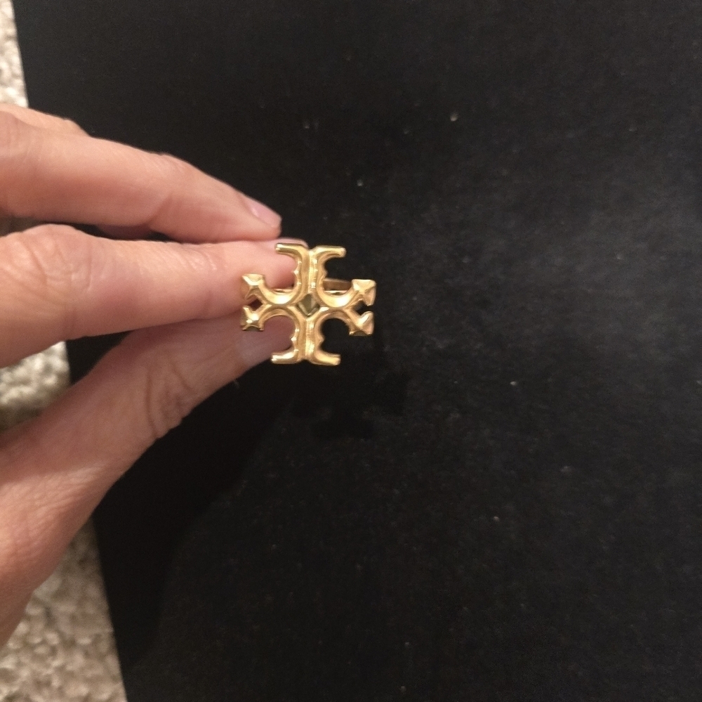 Fashion Gold Logo Ring